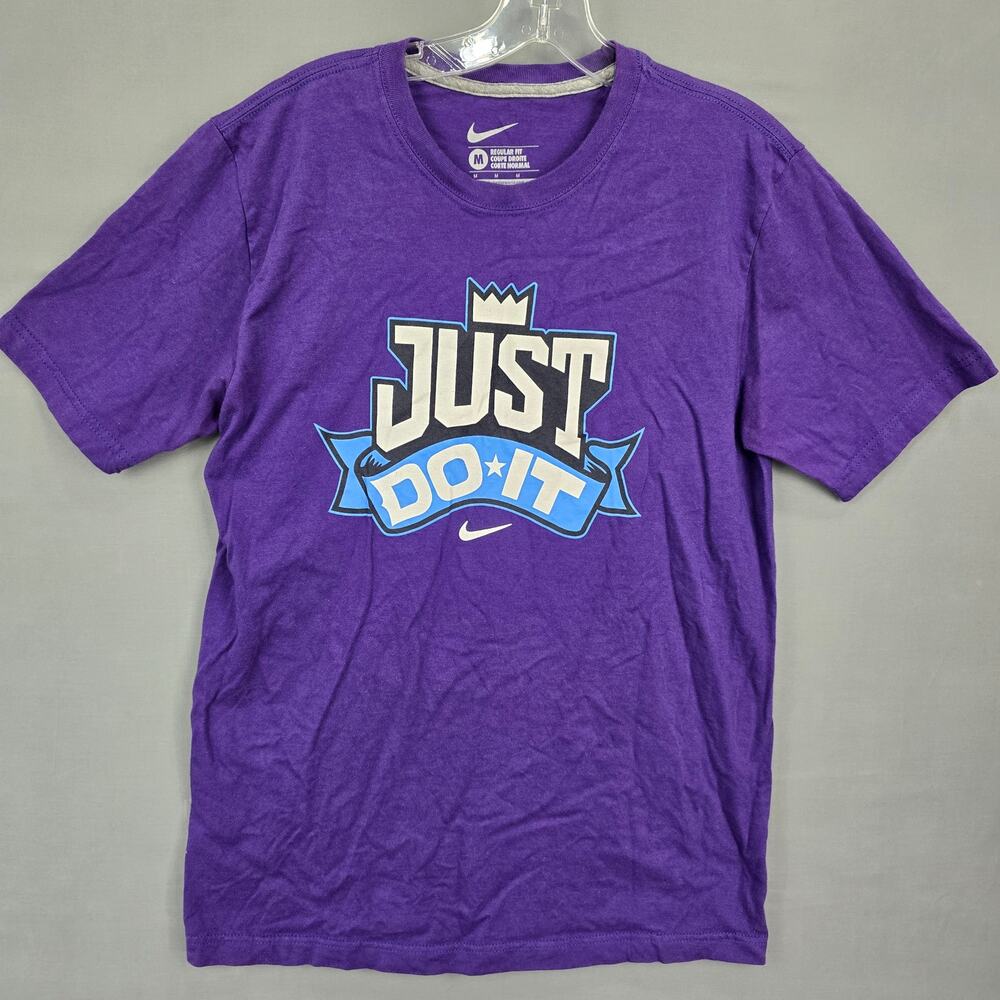 Nike Just Do It Purple Tee Size M Short Sleeve Crew Neck Logo Regular Fit Womens